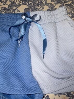 Simply Southern Two-Tone Blue Quilted Lounge Shorts with Satin Drawstring